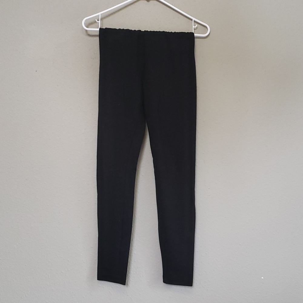 Black leggings
